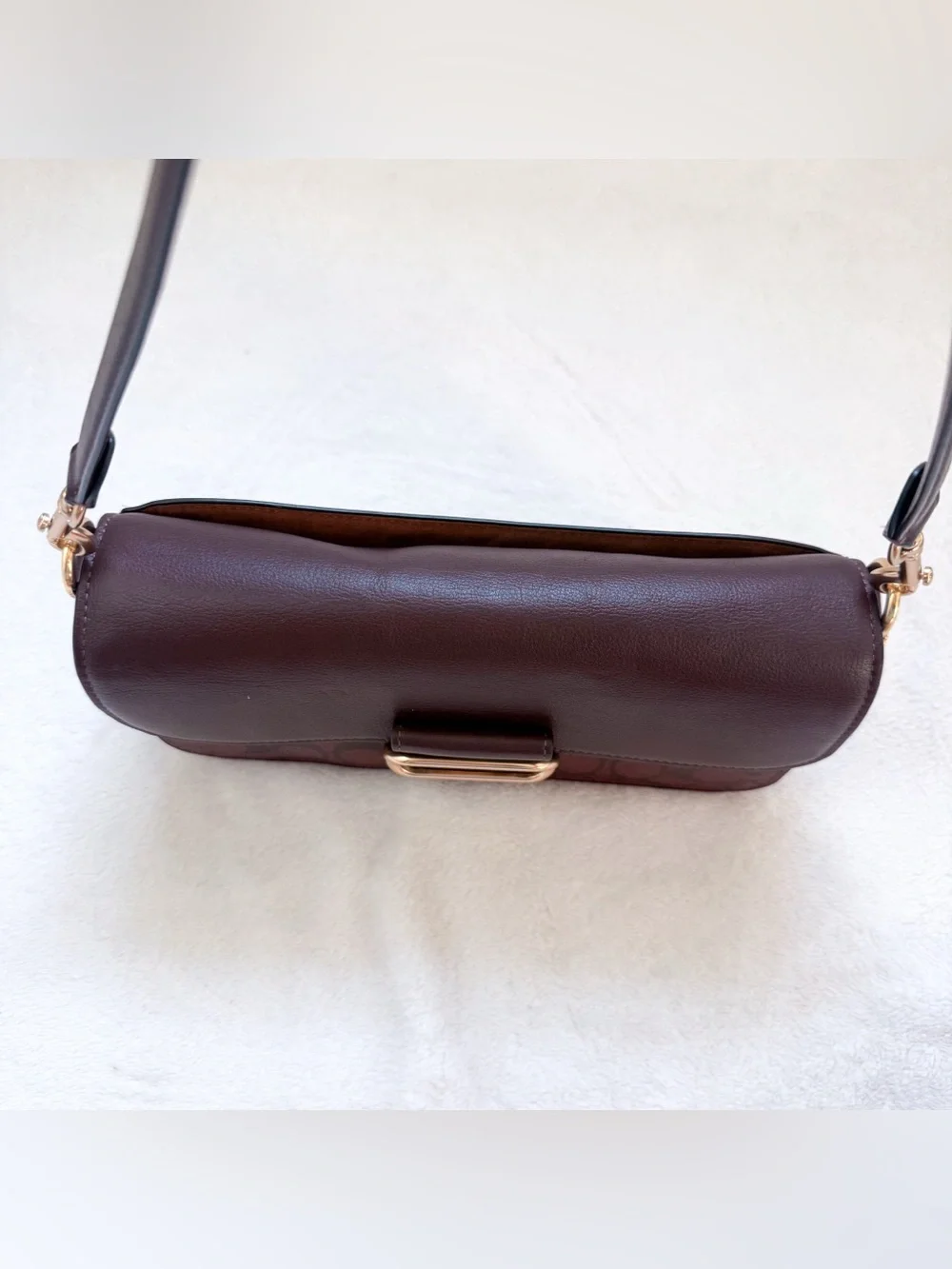 Coach Morgan Women's Shoulder Bag In Signature Canvas CJ617 Gold/Oxblood EUC